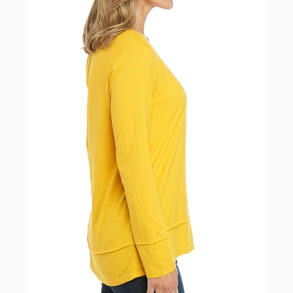 New Directions Double Raw Edge Scoop Top Size Small - Picture 3 of 4